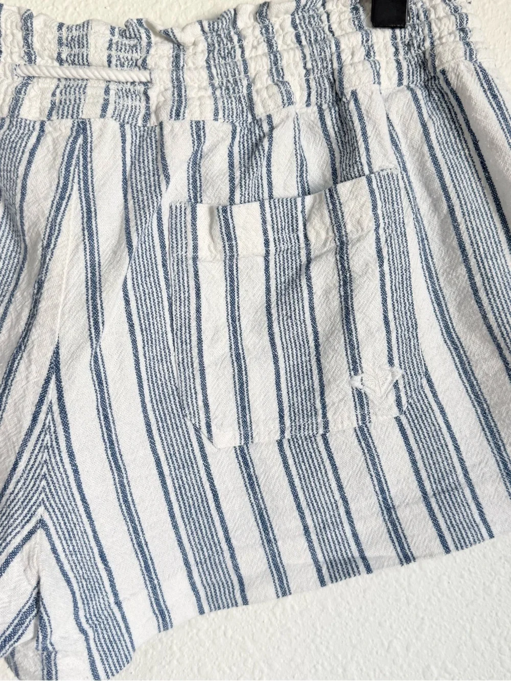 Roxy Low Rise Cotton & Linen Pull On Mini Shorts - Picture 4 of 8